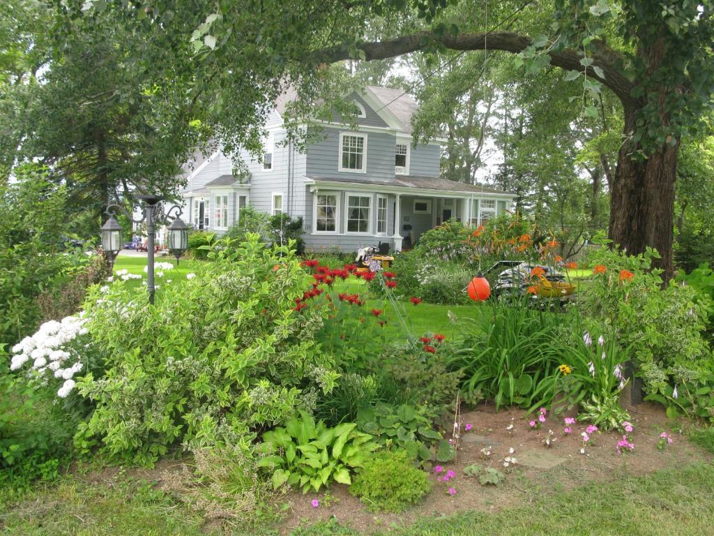 Dragonfly Inn Annapolis Royal Extérieur photo